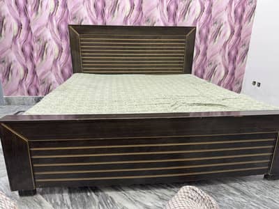 Bed in good condition