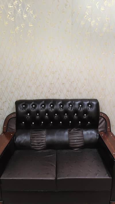 Elegant sofa set for sale -barely used