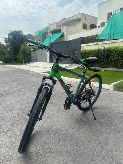 Used Giant 2018 Revel 2 Sport Mountain Bike. FOR SALE
