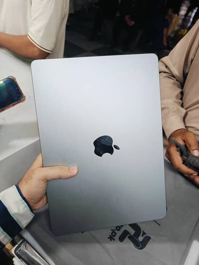 MecBook Air M2 2022 16GB 1TB