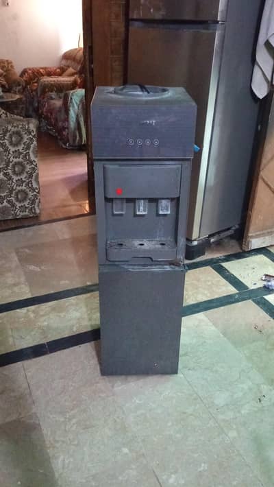 I'm sale my water dispenser