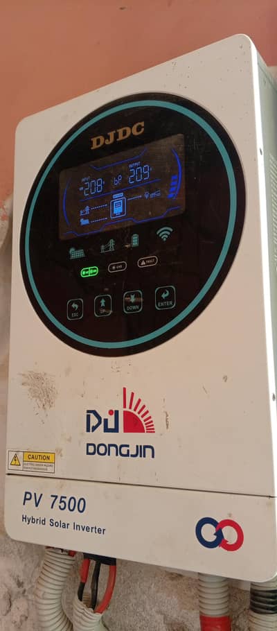 6.5 KW Dongin PV 7500 Hybrid Soler Inverter