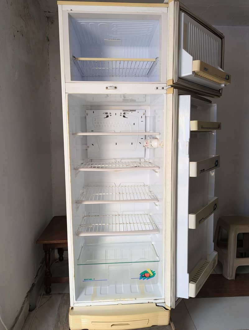 PEL FRIDGE 5