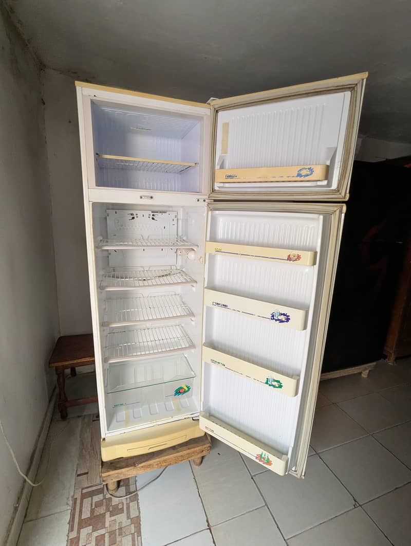 PEL FRIDGE 7