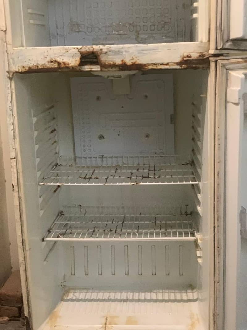 Refrigerator 4