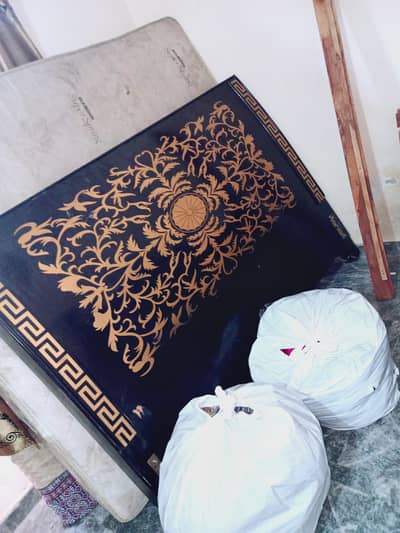 bed set For sale urgent