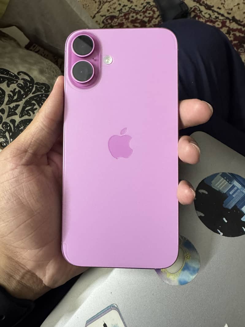 Apple iPhone 16 Plus 0