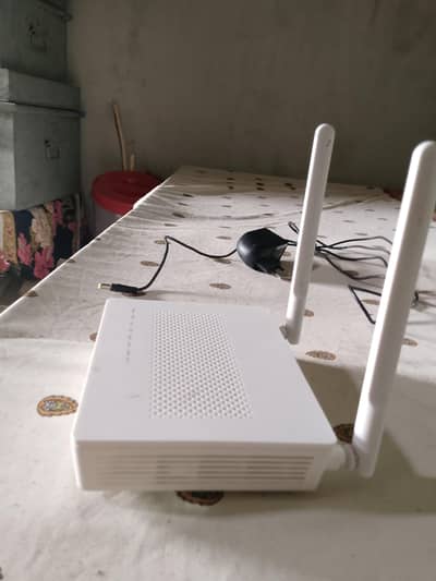 WiFi Router Dual Antenna – Excellent Condition