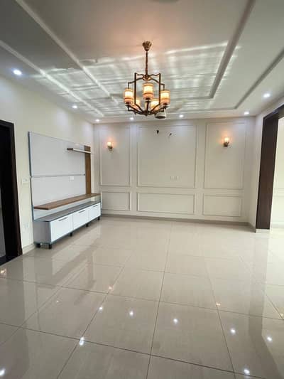 10 marla upper Portion For rent small family/ female's only
