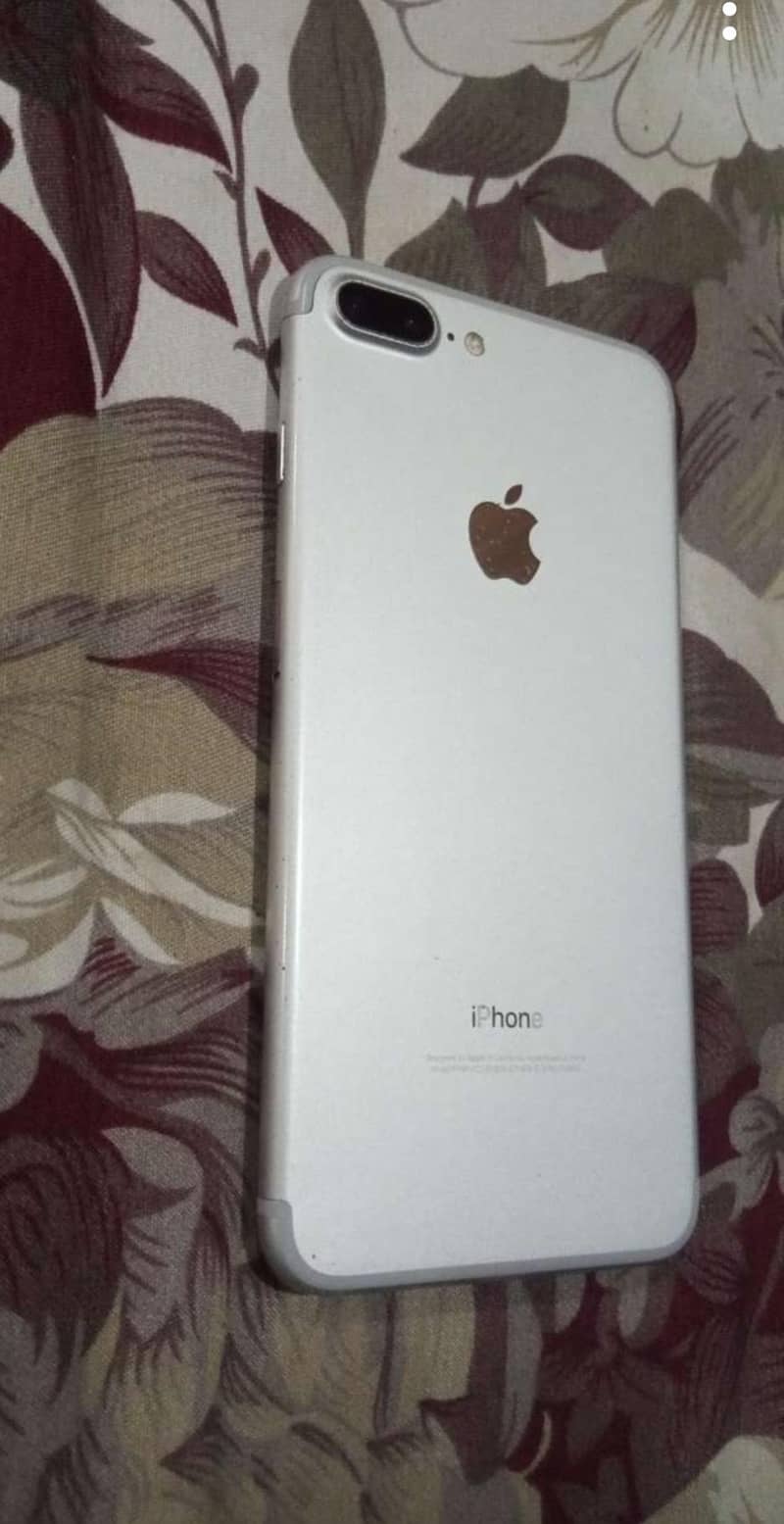 Apple iPhone 7 Plus 2