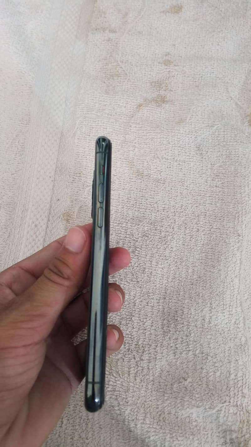 Apple iPhone 11 Pro 5