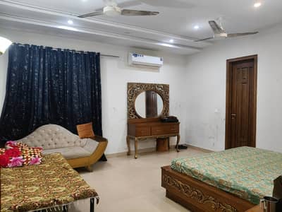 1 kanal well maintained upper portion available for rent in DHA phase 6
