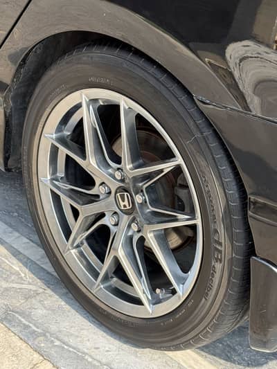 17 inches Rim Honda reborn 114pcd + Tyres