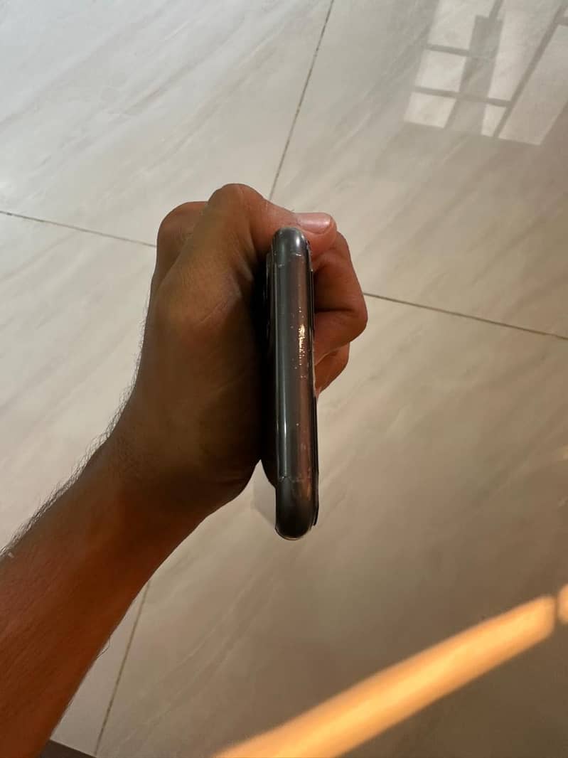 Apple iPhone 11 2