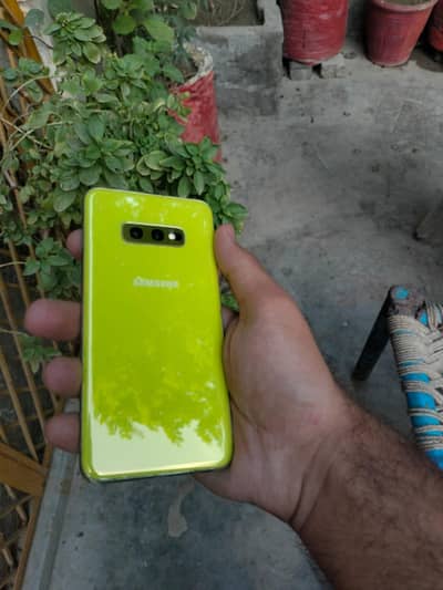 Samsung Mobile S10e