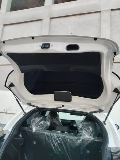 Yaris car