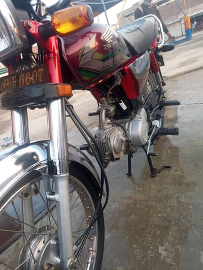 CD 70 23 model 9/10 condition available