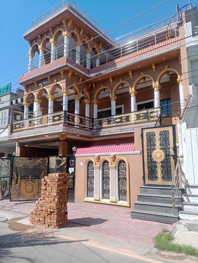 Specious 10 Marla House for Sale Gulshan Block