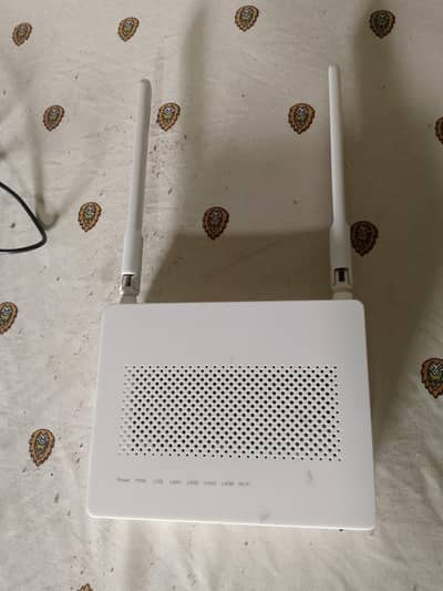 WiFi Router Dual Antenna – Excellent Condition