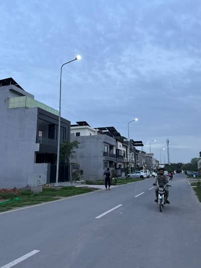 CRYSTAL HOT & BUILDER LOCATION PLOT FOR SALE