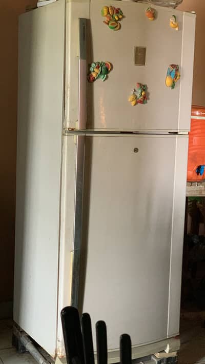 Dawlance Refrigerator ( serious buyers only)