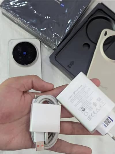 Vivo X300 Pro 12/512 complete box 11 months warranty available urgent