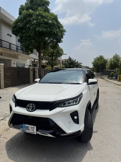 Toyota Fortuner Legender 2023