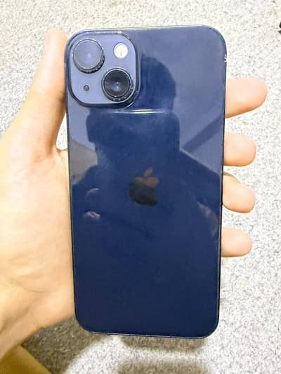 Apple iPhone 13
