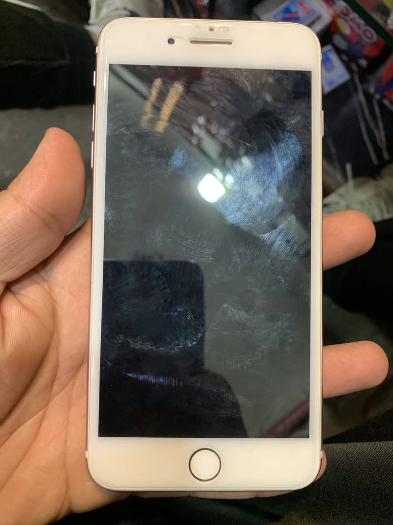Apple iPhone 7 Plus 1