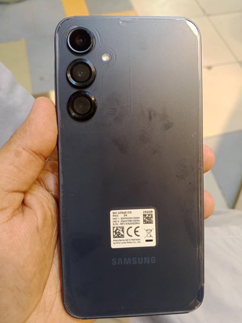 Samsung a35 4