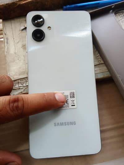 Samsung Mobile A06