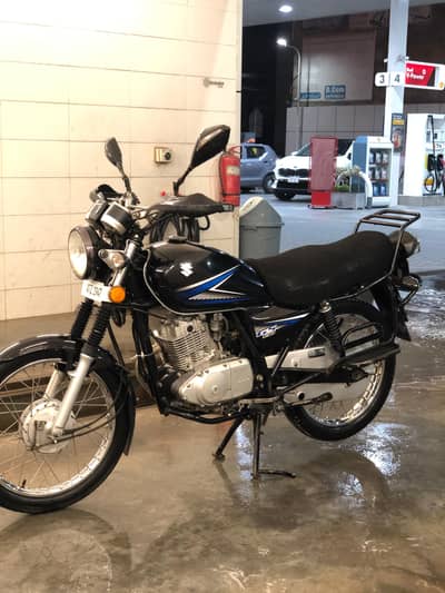 Suzuki GS 150 2024