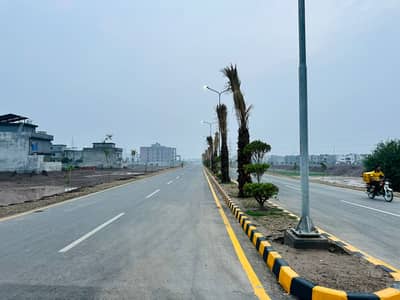 IMPERIAL BLOCK 5 MARLA PLOT HOT LOCATION