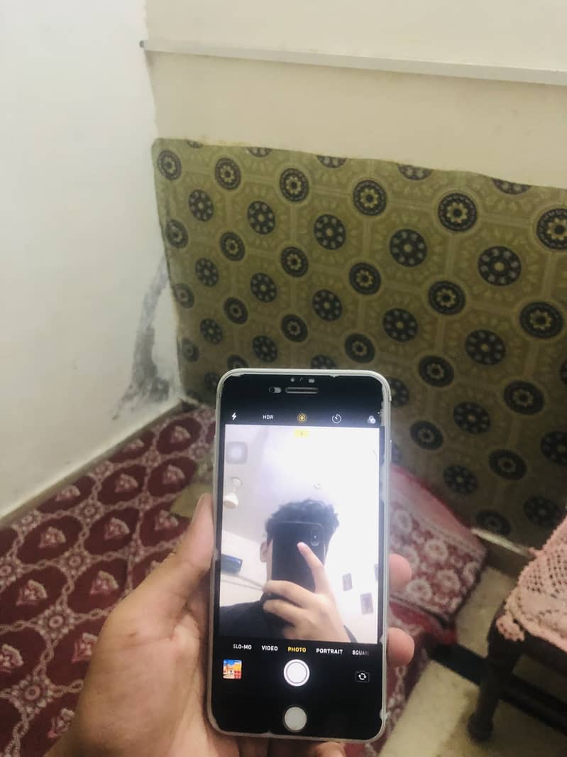 Apple iPhone 7 Plus 1