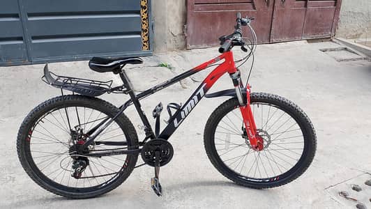 Limit Mountain Bike (MTB) in Excellent Condition