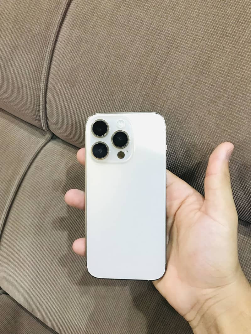 Apple iPhone 14 Pro 4
