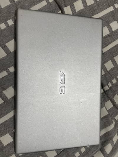 Asus vivobook 15 12gb 256gb 2gb graphics card