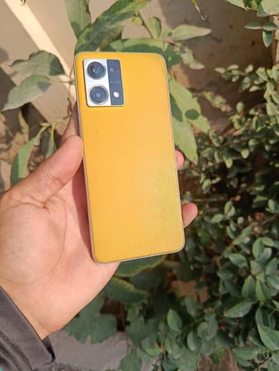 OPPO F21 Pro