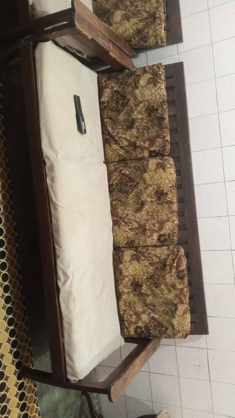 king size bed 1