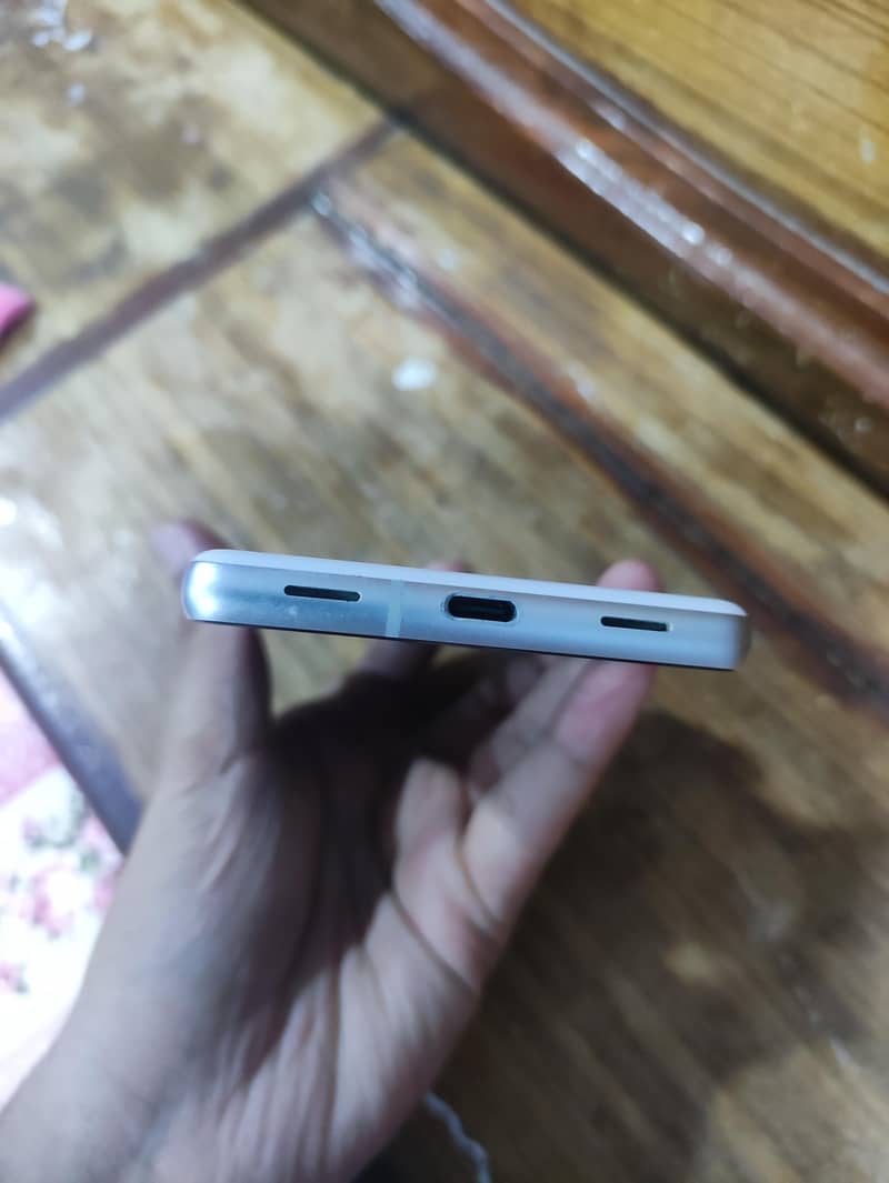 Google Pixel 7a 1