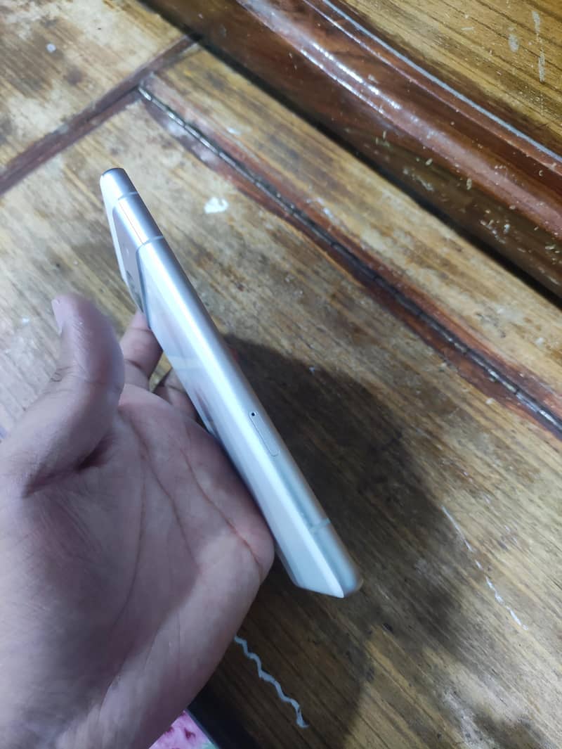 Google Pixel 7a 3