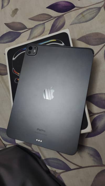ipad M4 full packing 90BH