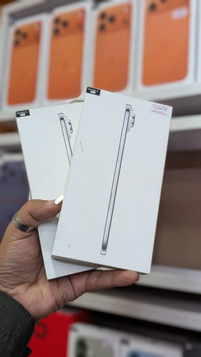 Brand New Box Pack Apple Iphone Air 256GB Factory Unlock Cloud White