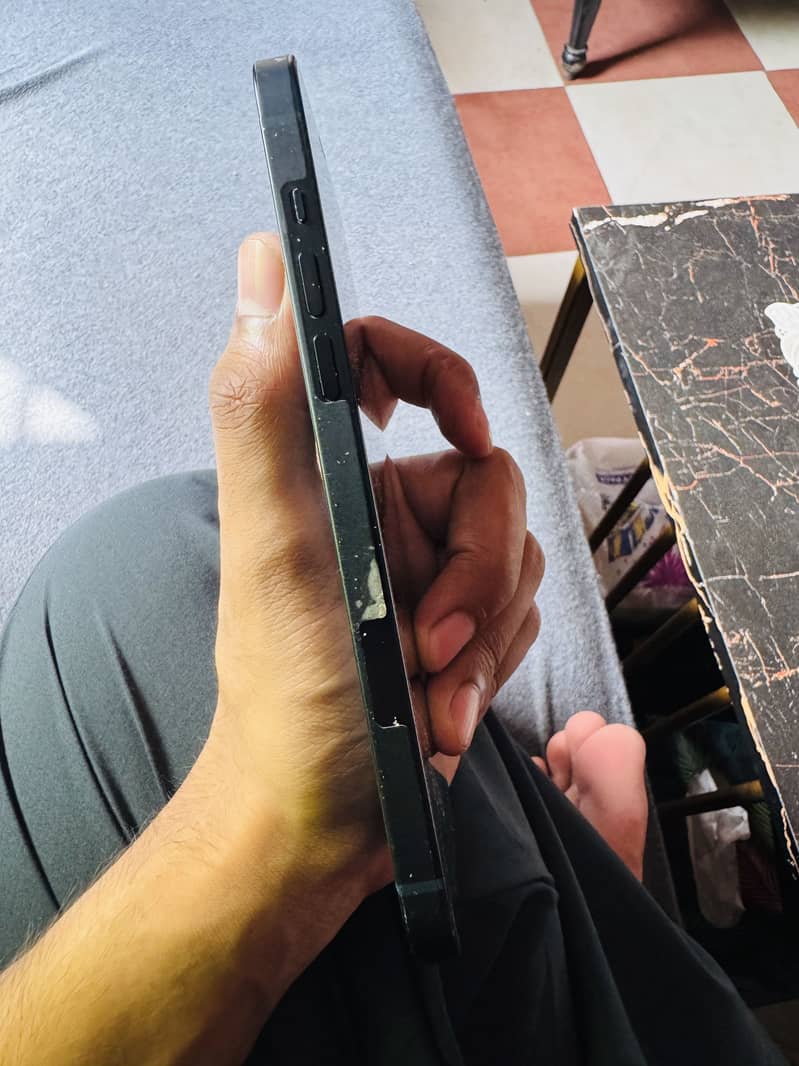 Apple iPhone 14 plus 13