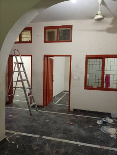 4marla lower portion for rent 2bad bathroom TV launch drawing room kitchen marble flooring separate gate