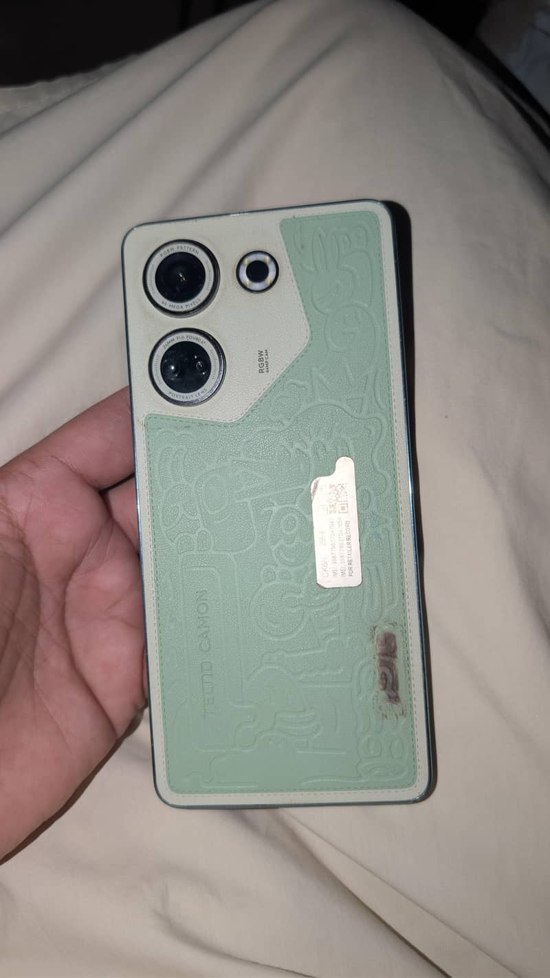 Tecno CAMON 20 2