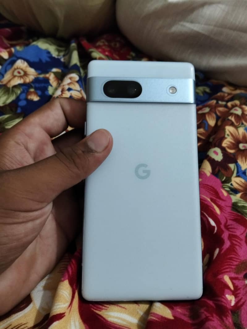 Google Pixel 7a 1