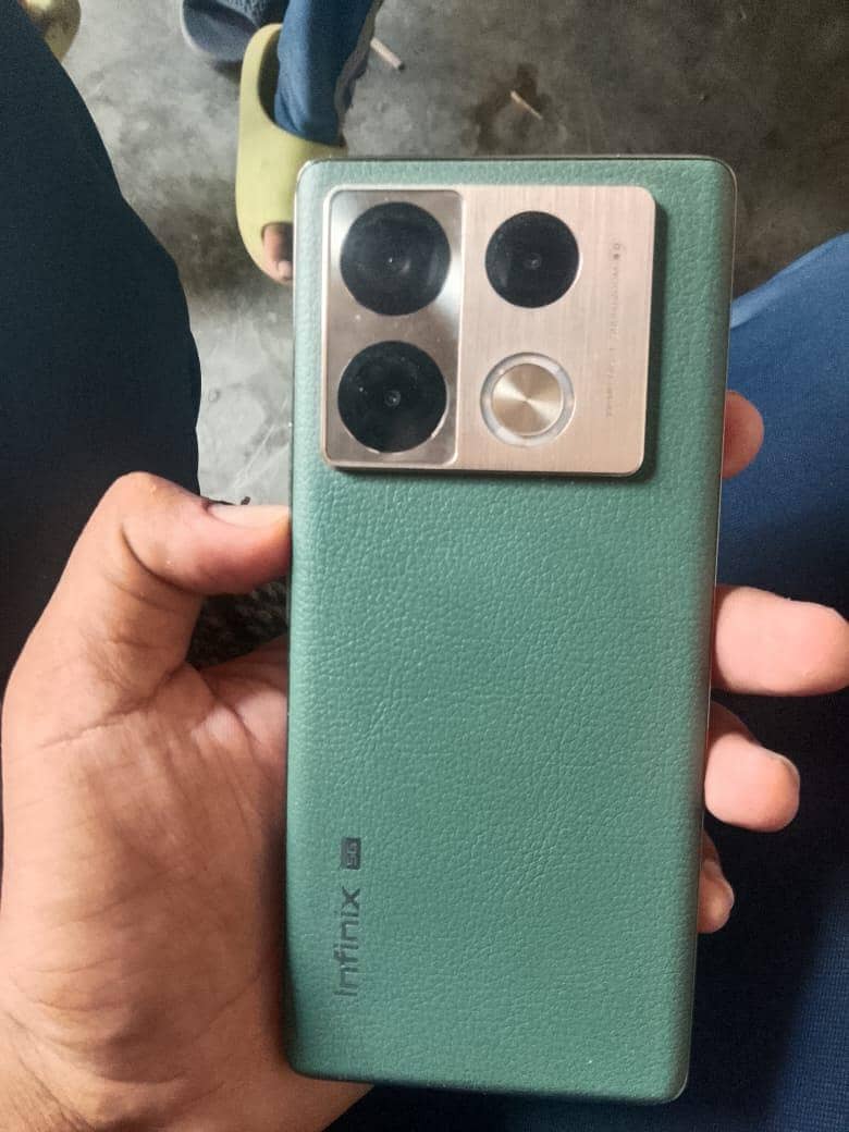 Infinix Note 40 Pro Plus 5g 0