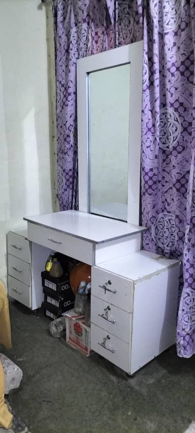 Dressing table for sale