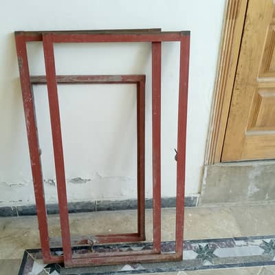 Sliding Windows, Reeling Windows - Iron made